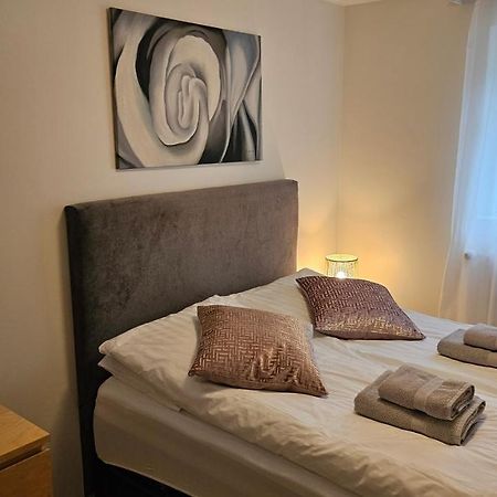 B&B Rooms Husavik 3 Kültér fotó