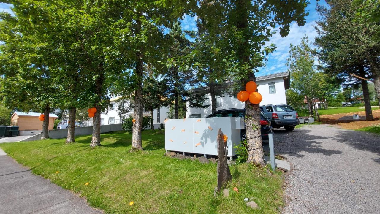 B&B Rooms Husavik 3 Kültér fotó