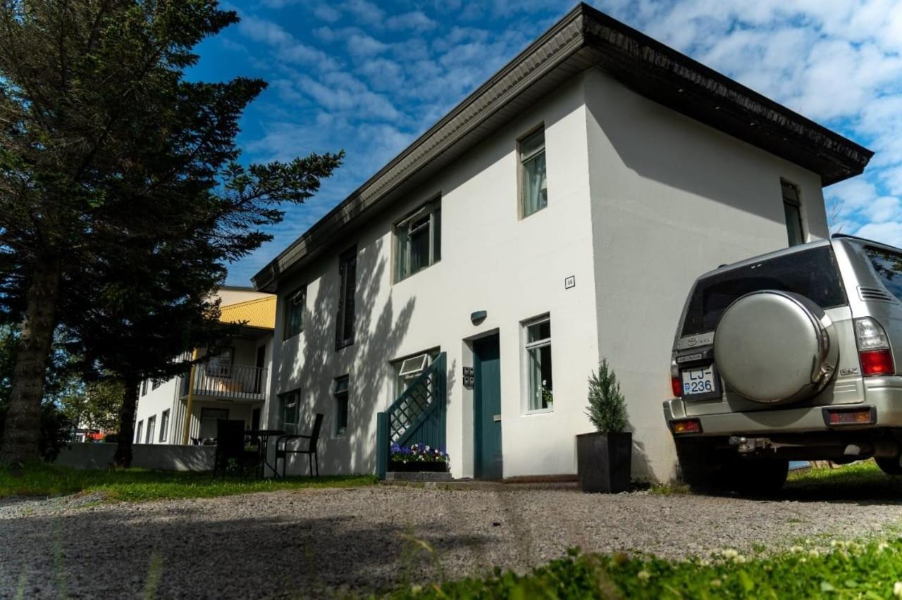 B&B Rooms Husavik 3 Kültér fotó