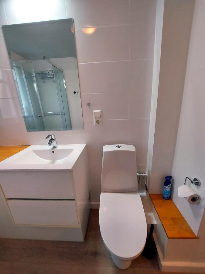 B&B Rooms Husavik 3 Kültér fotó