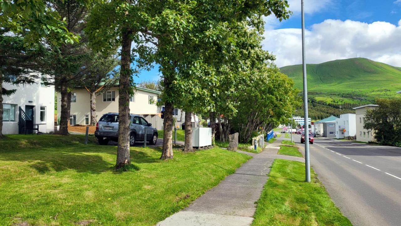 B&B Rooms Husavik 3 Kültér fotó