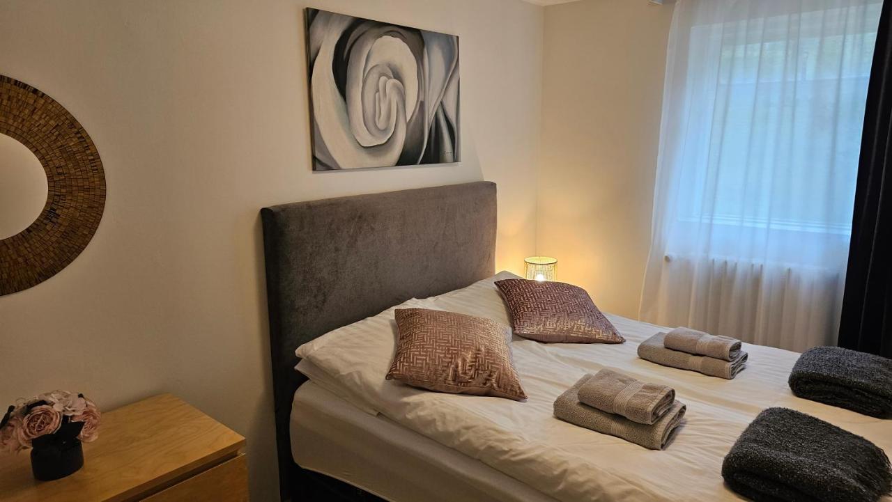 B&B Rooms Husavik 3 Kültér fotó